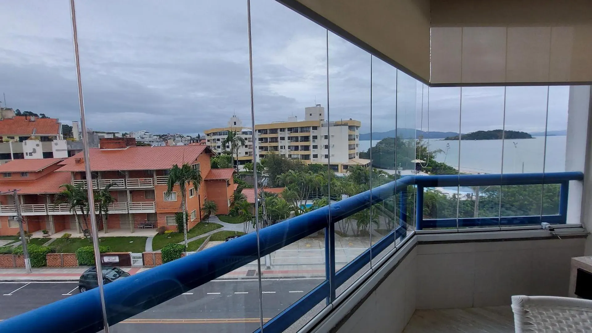 Daire C159 Sofisticado Apartamento De Dois Quartos, Com Uma Linda Vista Para O Mar Florianópolis Brezilya